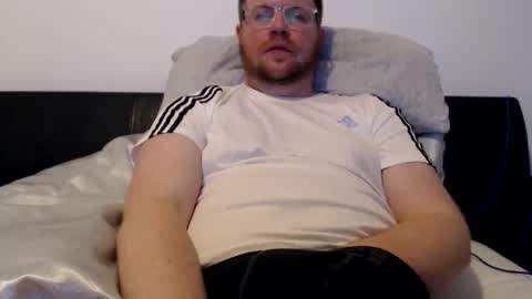 Deise Dude online show from April 8, 11:30 pm