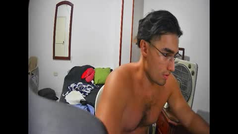 deividellobo online show from December 14, 2:40 am