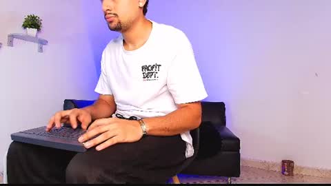  DEIVY  online show from August 5, 12:46 pm