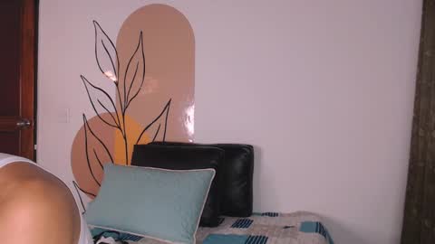  DEIVY  online show from March 4, 3:11 am