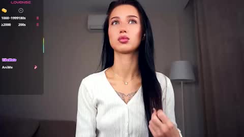 Hello everyone Im Tessa Make yourself comfortable. Were going to have fun together  online show from October 14, 7:55 am