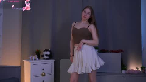 Jennyblonde and Violetredhead online show from May 16, 5:15 am