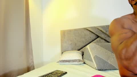 Jean paul and Salome online show from February 4, 10:35 pm