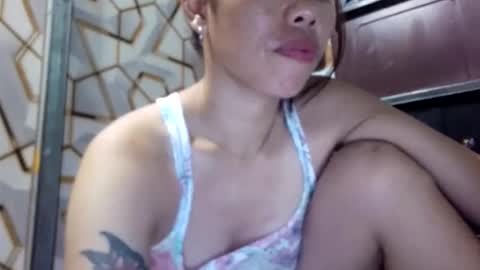 deliciousgirl975840 online show from June 7, 2:33 pm