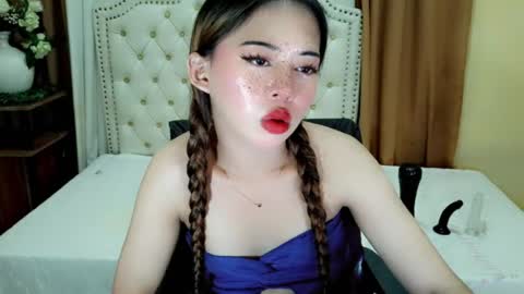 Sophie online show from July 19, 6:49 am