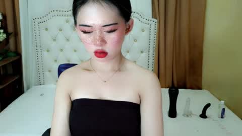 Sophie online show from June 23, 5:15 am