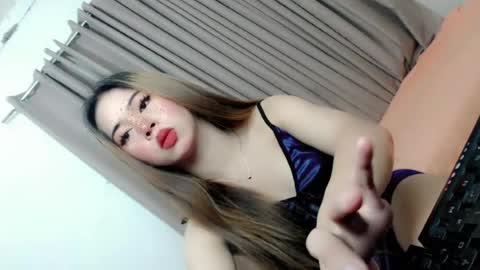 Sophie online show from July 9, 2:15 am