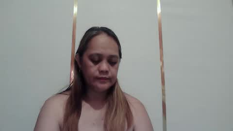 mel online show from April 18, 1:40 am