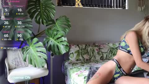 Kitty online show from February 5, 7:50 am