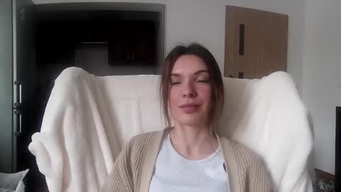 Aurora online show from February 25, 10:48 am