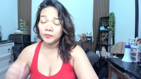 delightfulcurvy online show from February 12, 1:42 am