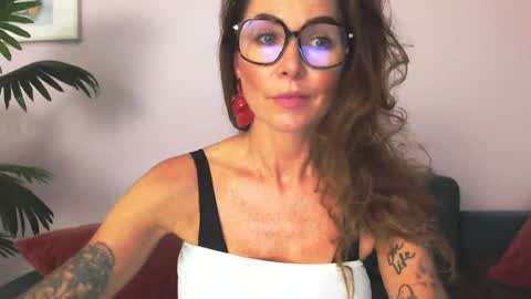 delilah_sweet online show from August 5, 4:15 pm