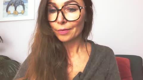 delilah_sweet online show from September 29, 4:17 pm