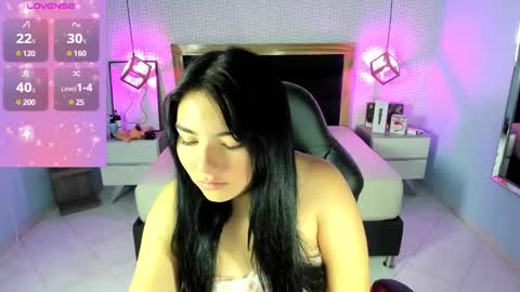 Snapshot of delilaquinn chatting on February 25, 12:27 pm delilaquinn online show from February 25, 12:27 pm