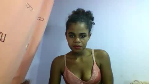 delphine online show from March 25, 2:24 pm