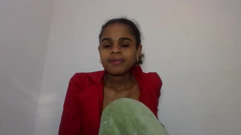 delphine online show from June 8, 1:12 pm