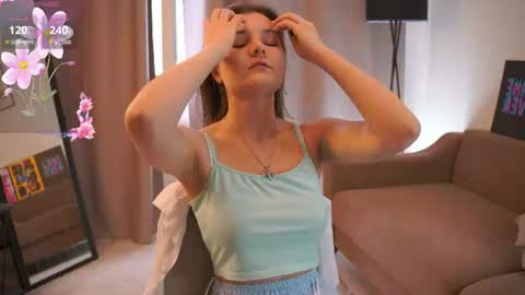 Hi my name is Sari nice to see you in my Room online show from June 15, 4:04 am
