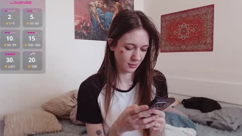 Snapshot of demiamour chatting on February 23, 11:11 am Demi. not your babybabebb and other shit online show from February 23, 11:11 am