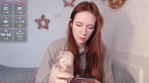 Snapshot of demiamour chatting on December 5, 9:44 am Demi. not your babybabebb and other shit online show from December 5, 9:44 am