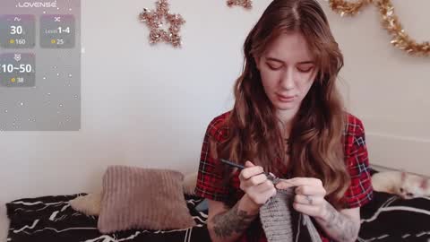 Snapshot of demiamour chatting on December 31, 10:58 am Demi. not your babybabebb and other shit online show from December 31, 10:58 am