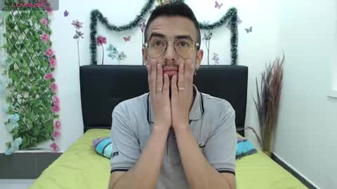 demian_val_4 online show from December 27, 8:07 pm