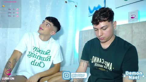 Snapshot of demonael chatting on February 4, 3:00 am Juan Gabriel Independent Models 3 online show from February 4, 3:00 am