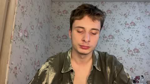 denflexqw online show from March 27, 7:04 pm