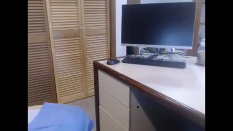 Den  Jet online show from March 15, 12:08 pm