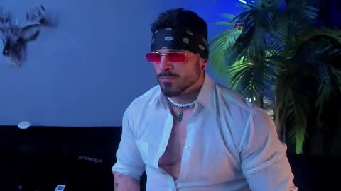 dennis_cox_ online show from March 16, 6:39 am