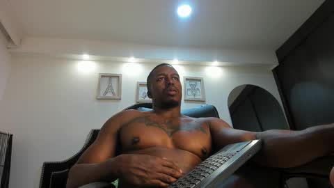 denzelrios online show from December 2, 11:25 pm