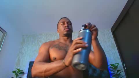 denzelrios online show from March 10, 3:22 am