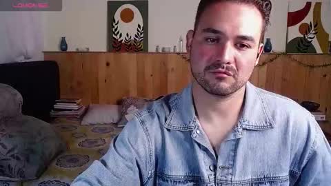 Dereck Mills3 online show from January 16, 1:47 am