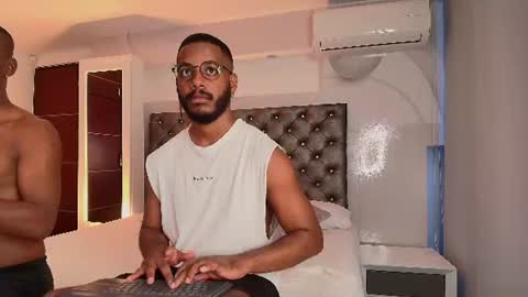 Dereck and Jake online show from June 24, 12:01 pm