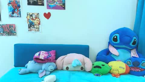 derek_44 online show from June 4, 12:27 am