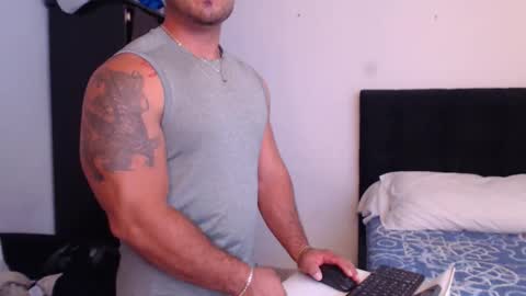 Derek online show from October 16, 2:49 pm