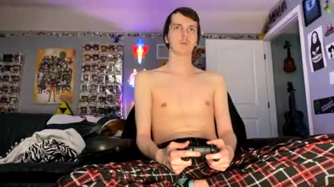 derekdings online show from June 17, 5:18 pm
