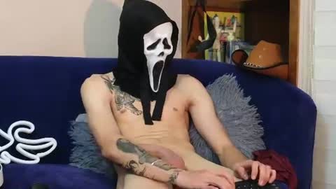 Derek online show from June 25, 5:12 am