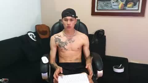 Derek online show from July 11, 12:48 am