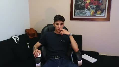 Derek online show from July 8, 12:36 am