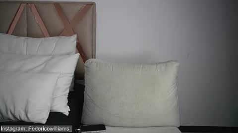 derekw_1 online show from July 19, 3:09 am