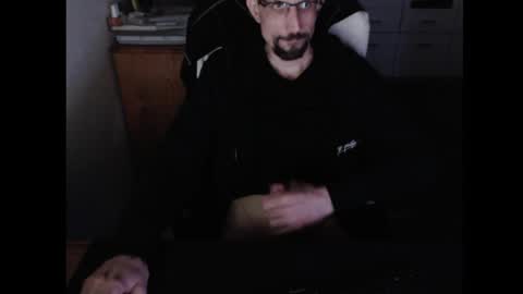 dermattes online show from April 11, 3:49 pm