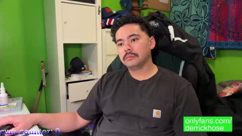 Derrick Hose online show from January 29, 12:12 am