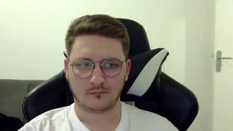 dervechi online show from November 28, 7:54 pm