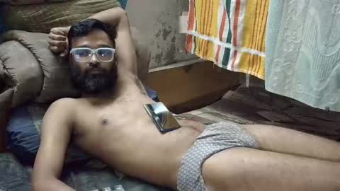 Snapshot of desi_boy799417 chatting on October 11, 9:25 am desi_boy799417 online show from October 11, 9:25 am