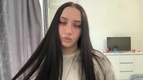 Kira online show from June 12, 12:15 pm