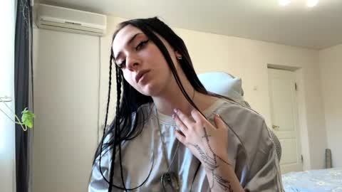 Kira online show from May 16, 10:36 am