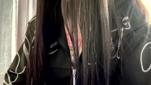 Kira online show from May 25, 3:18 pm