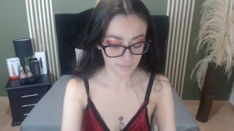 Snapshot of desiring__angel chatting on January 10, 4:20 pm Desiring Angel online show from January 10, 4:20 pm