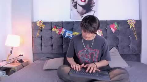 Destello  online show from July 8, 6:00 pm