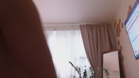 ...Ill be back ... online show from December 9, 11:26 am